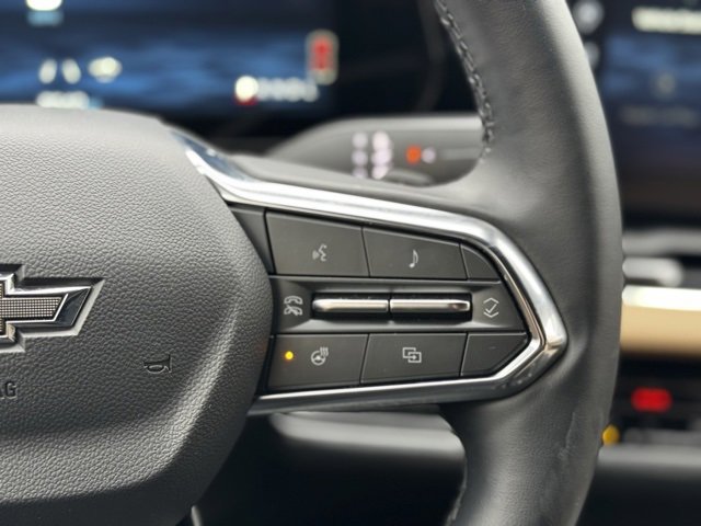 Used 2025 Chevrolet Equinox ACTIV image 26