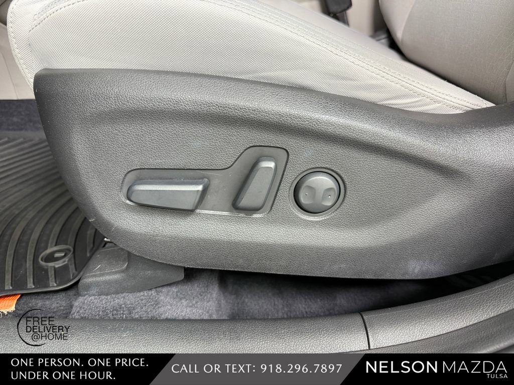 Used 2018 Hyundai Tucson Value w/ Cargo Package FWD image 17