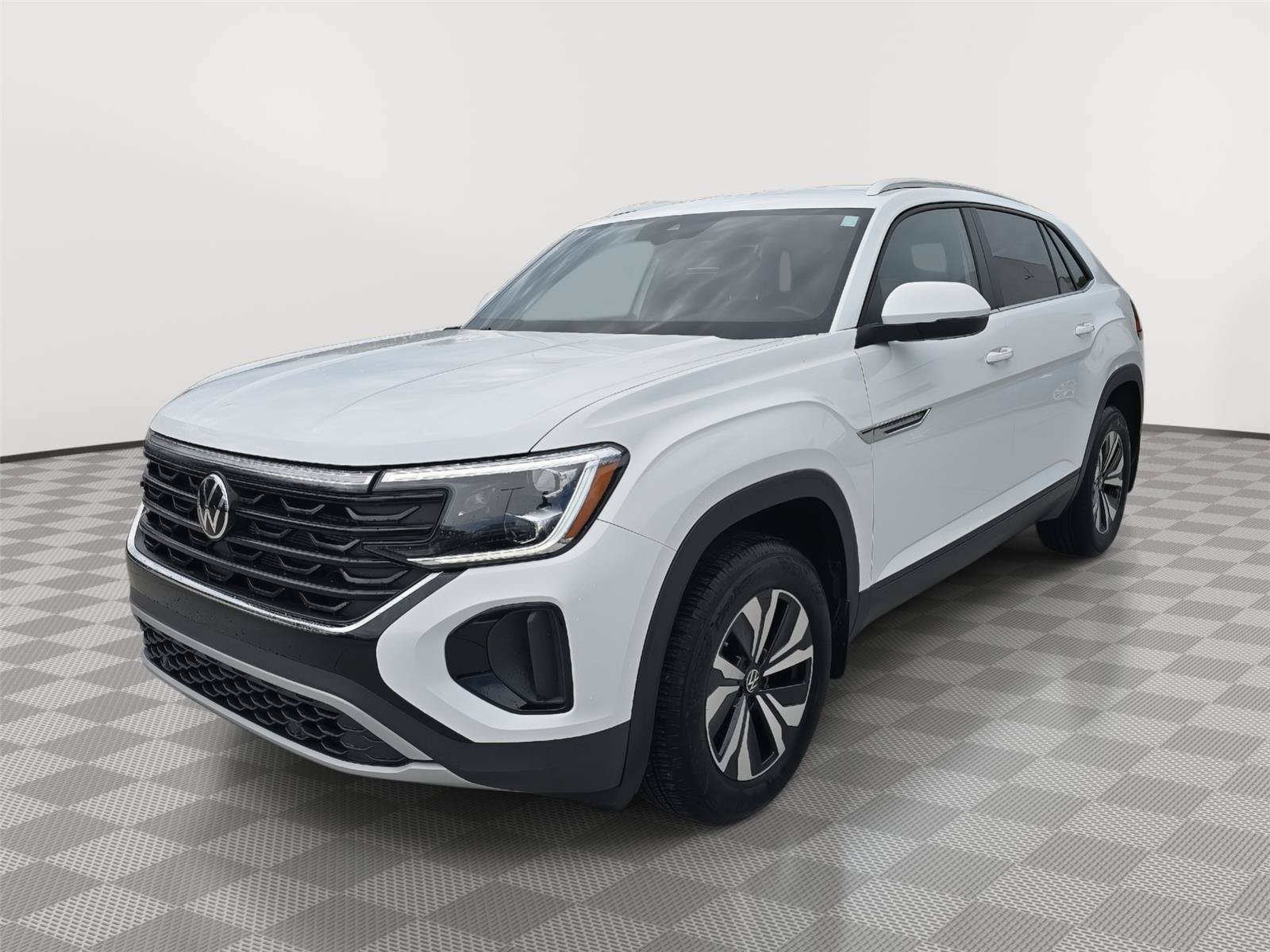 Certified 2025 Volkswagen Atlas Cross Sport SE AWD/4WD image 3