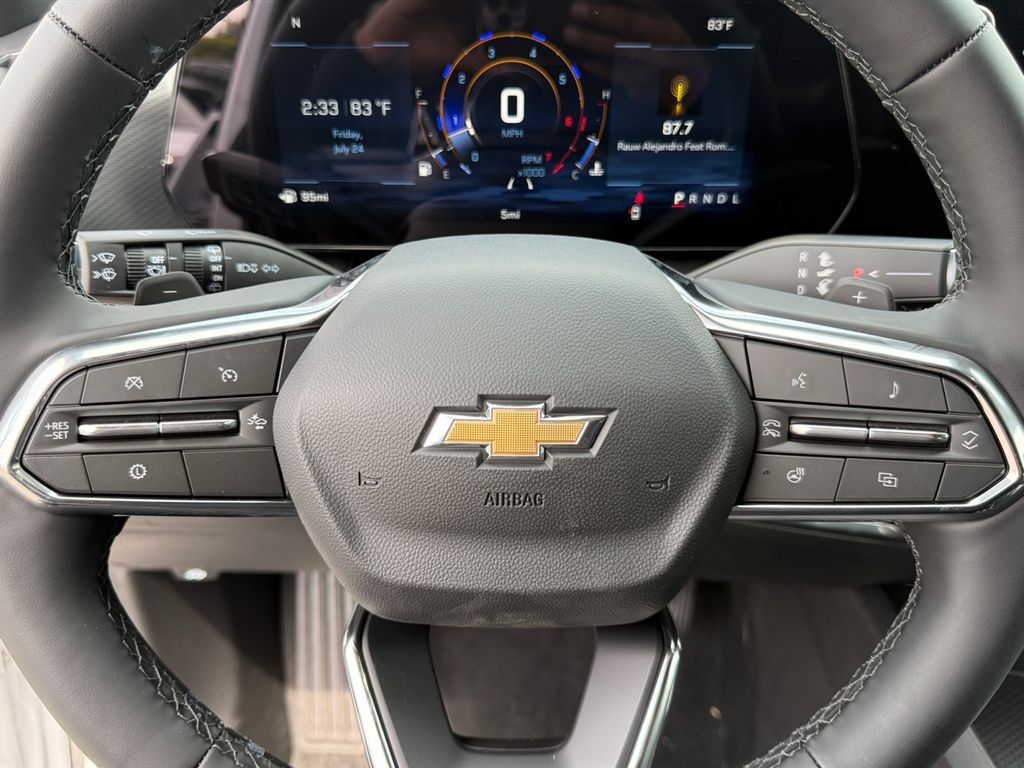 New 2027 Chevrolet Equinox LT FWD image 19