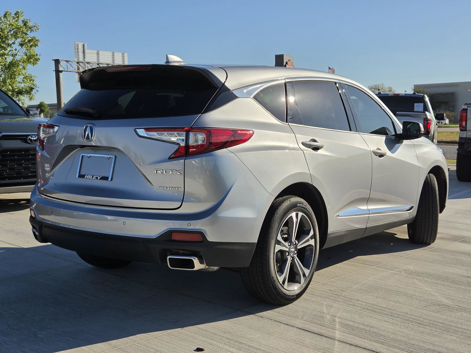 Used 2024 Acura RDX w/ Advance Package AWD/4WD image 5