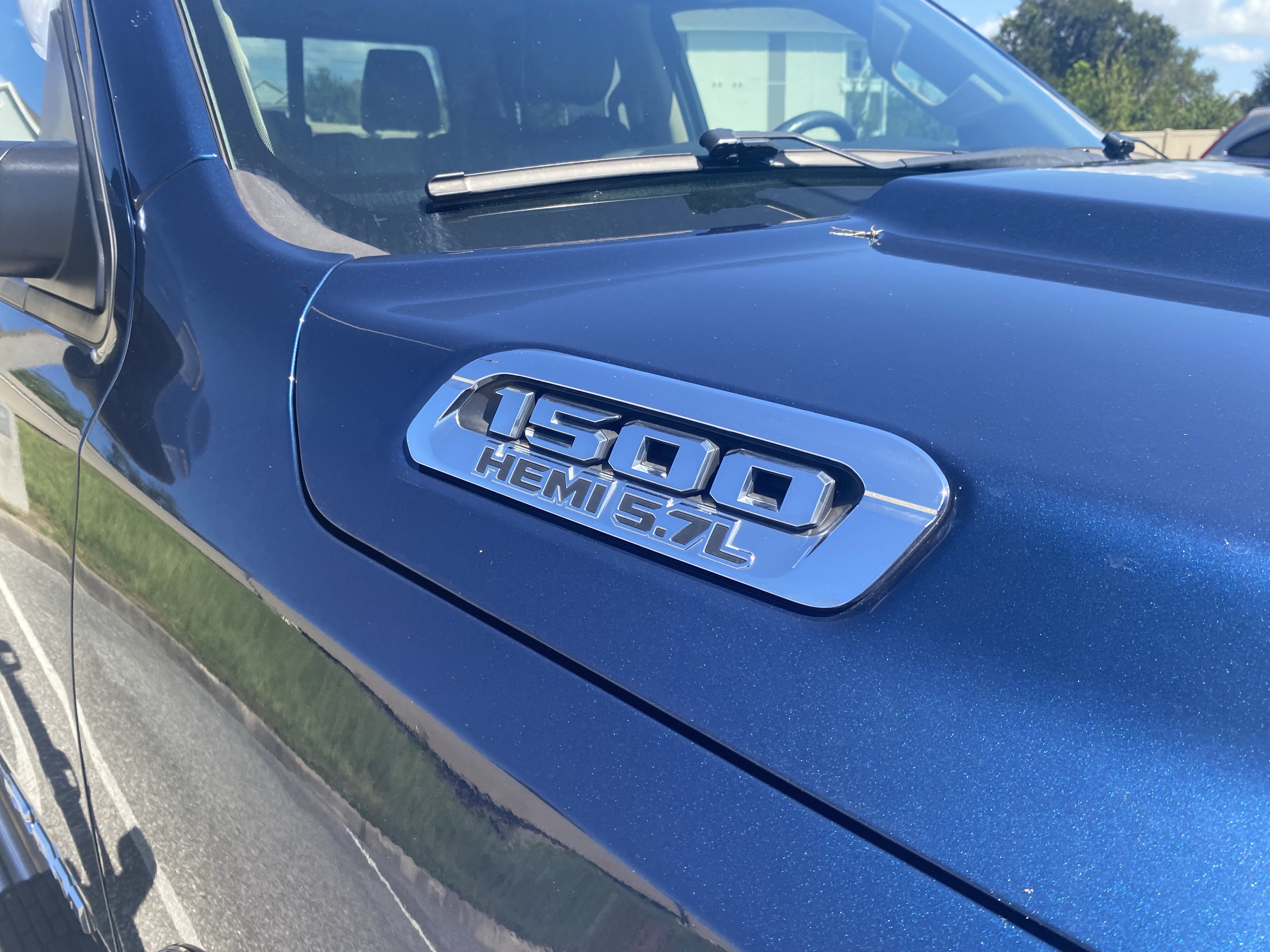 Used 2020 RAM 1500 Laramie AWD/4WD image 17