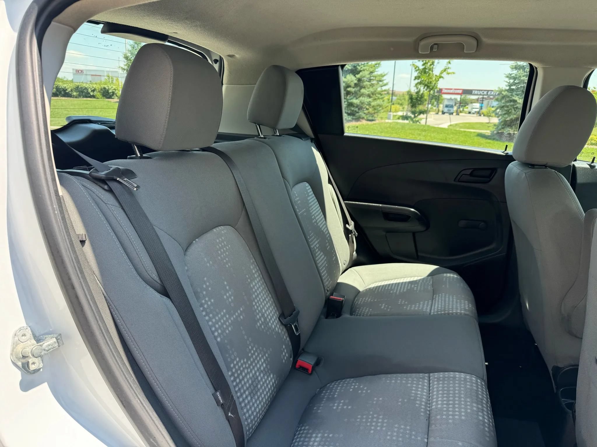 Used 2017 Chevrolet Sonic LT FWD image 19