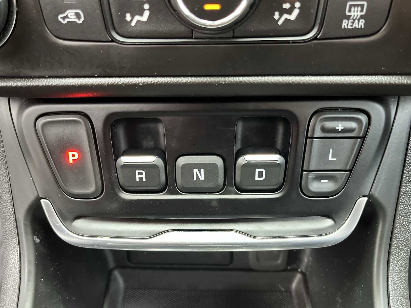 Certified 2020 GMC Terrain SLE w/ Driver Convenience Package image 15