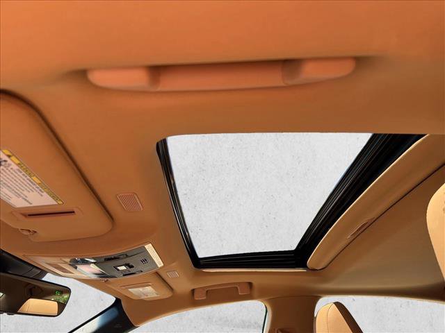 Used 2025 Lexus ES 300h w/ Premium Package FWD image 22