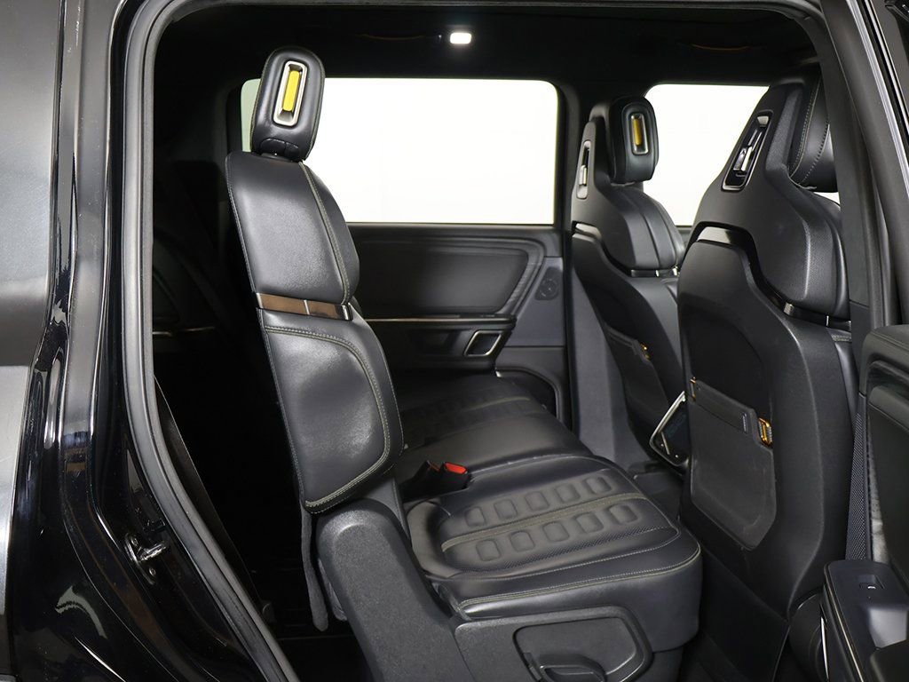 Used 2024 Rivian R1S Adventure image 38