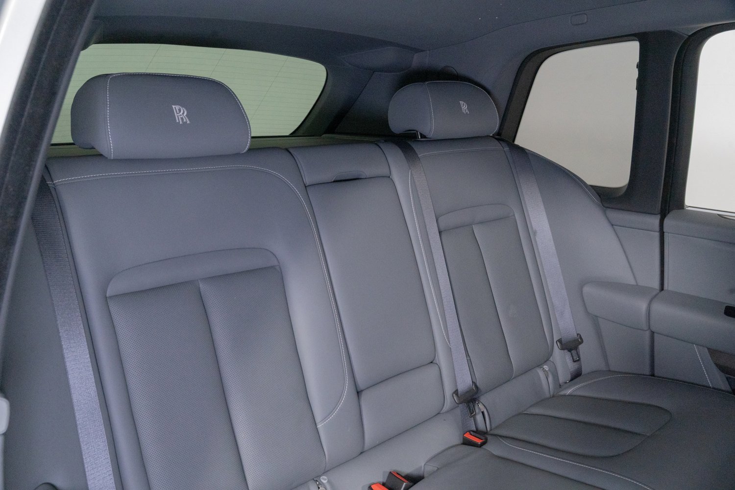 Used 2023 Rolls-Royce Cullinan AWD/4WD image 36
