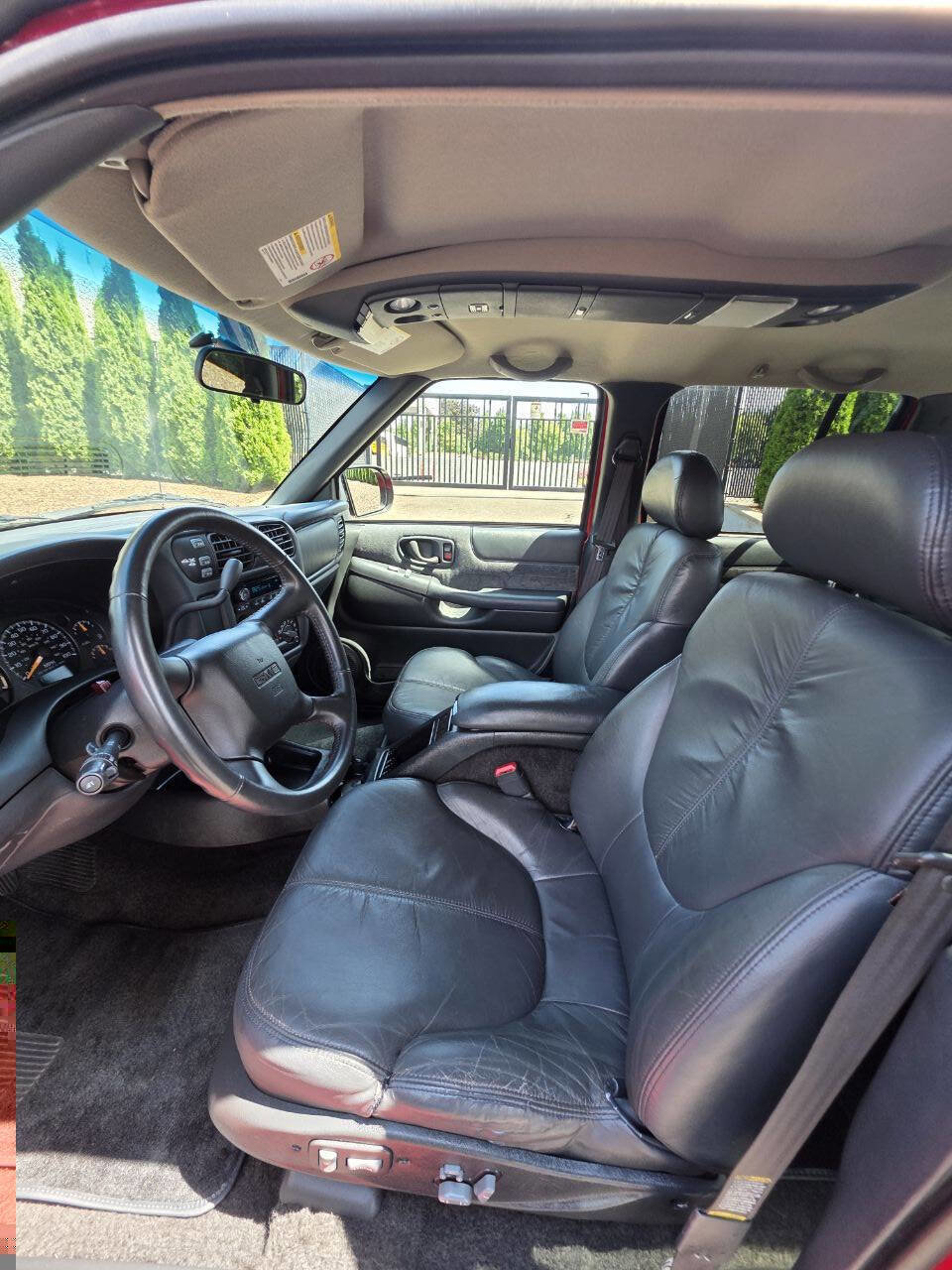 Used 2002 GMC Sonoma SLS w/ Marketing Option Pkg image 11