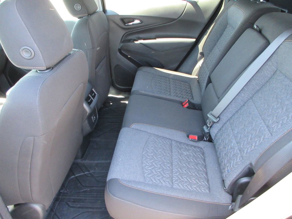 Used 2023 Chevrolet Equinox LT FWD image 14