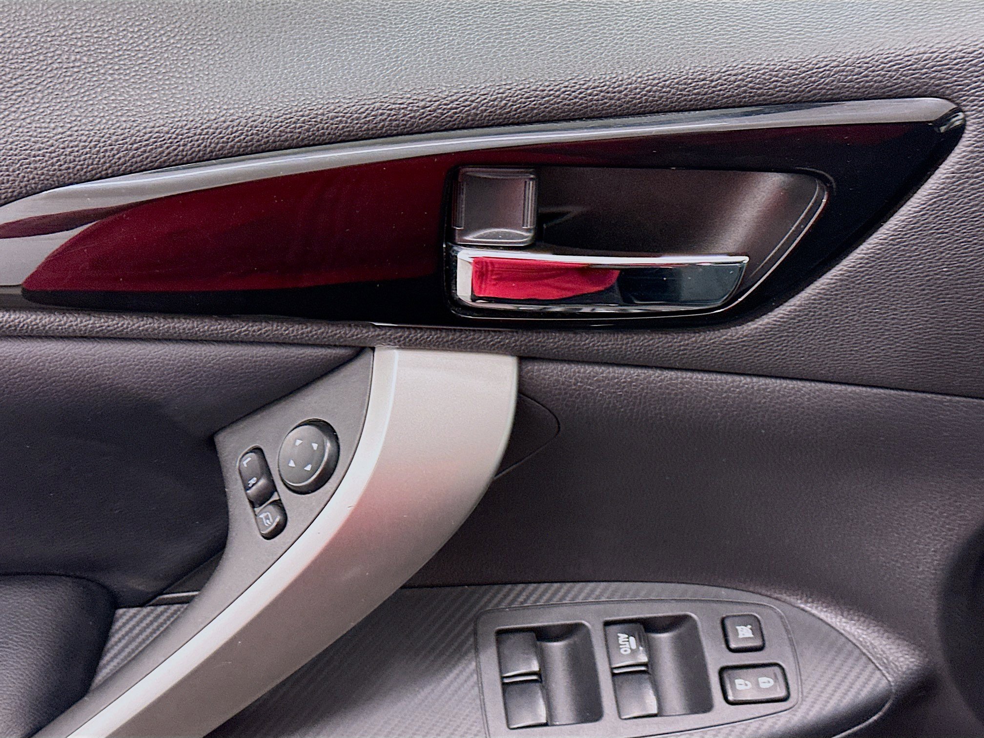 Used 2024 Mitsubishi Eclipse Cross SE image 15