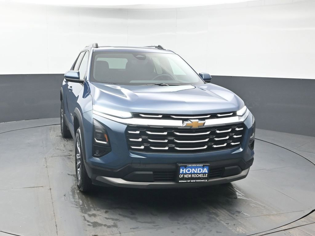 Used 2025 Chevrolet Equinox LT w/ Convenience Package II image 9