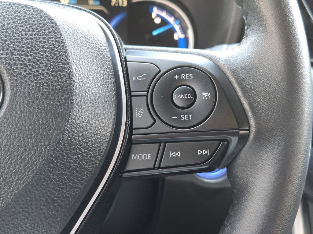 Certified 2025 Toyota RAV4 XSE image 31