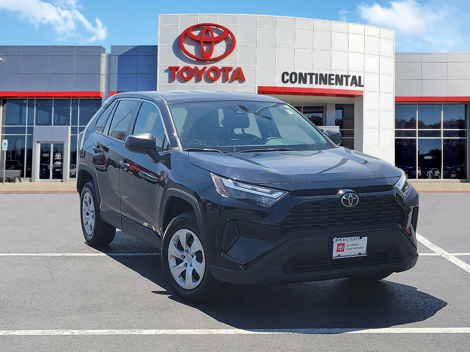 Certified 2023 Toyota RAV4 LE AWD/4WD image 2