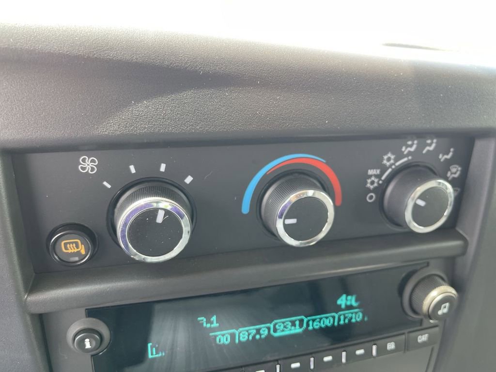 New 2025 Chevrolet Express 3500 Extended w/ Driver Convenience Package image 13