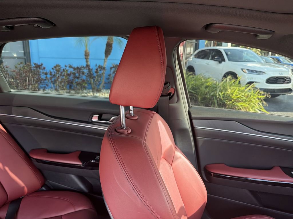 Used 2025 Kia K5 GT-Line w/ GT-Line Premium Package image 16