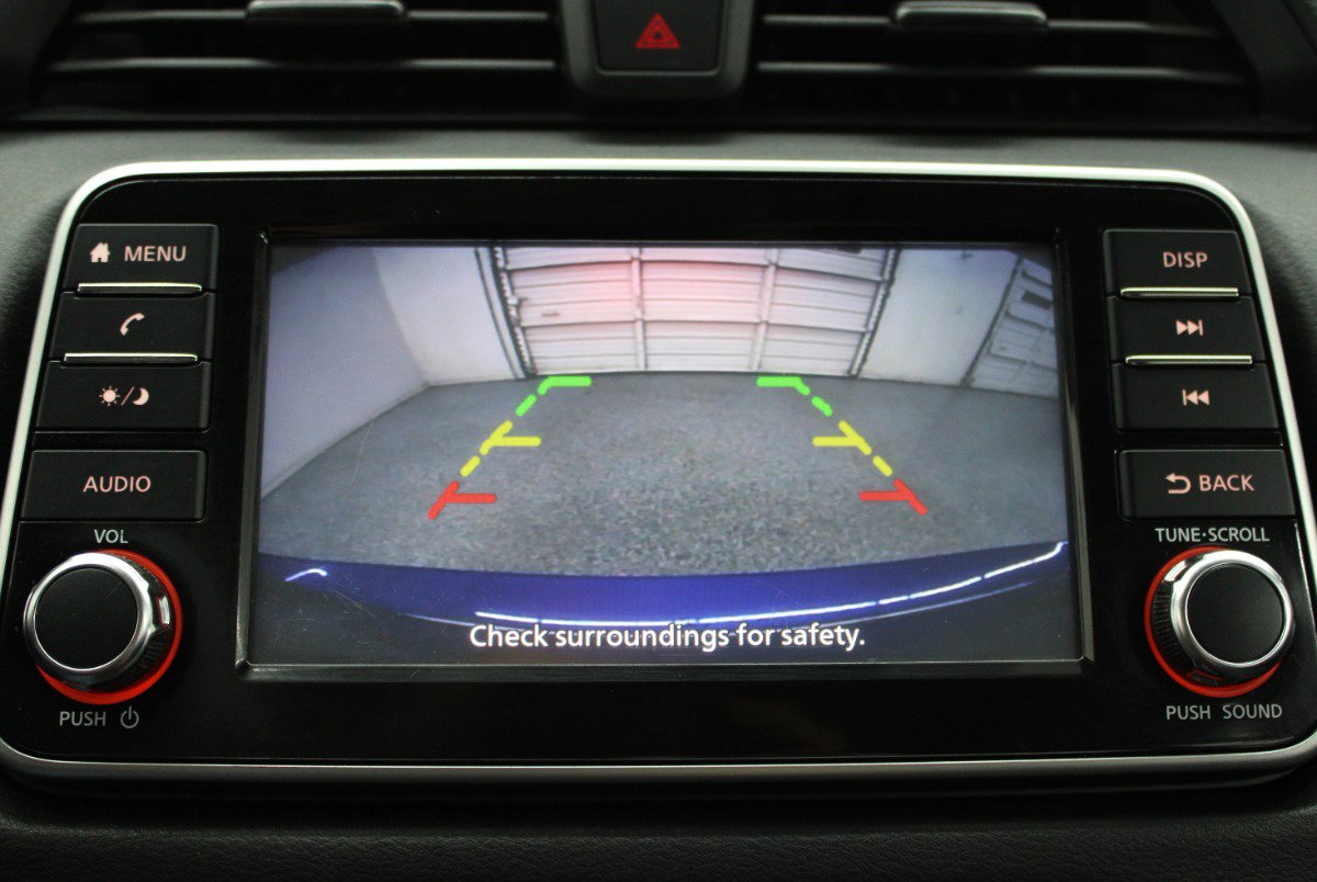 Used 2021 Nissan Versa S w/ Trunk Package image 13