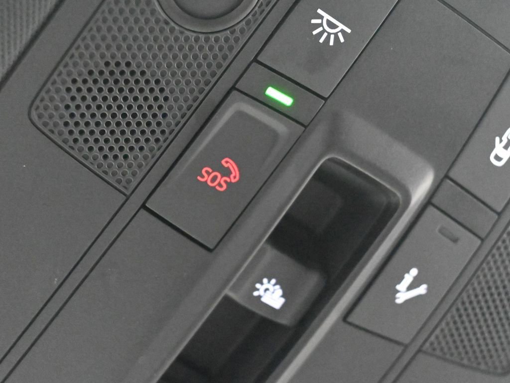 Used 2025 Audi Q3 2.0T Premium image 24