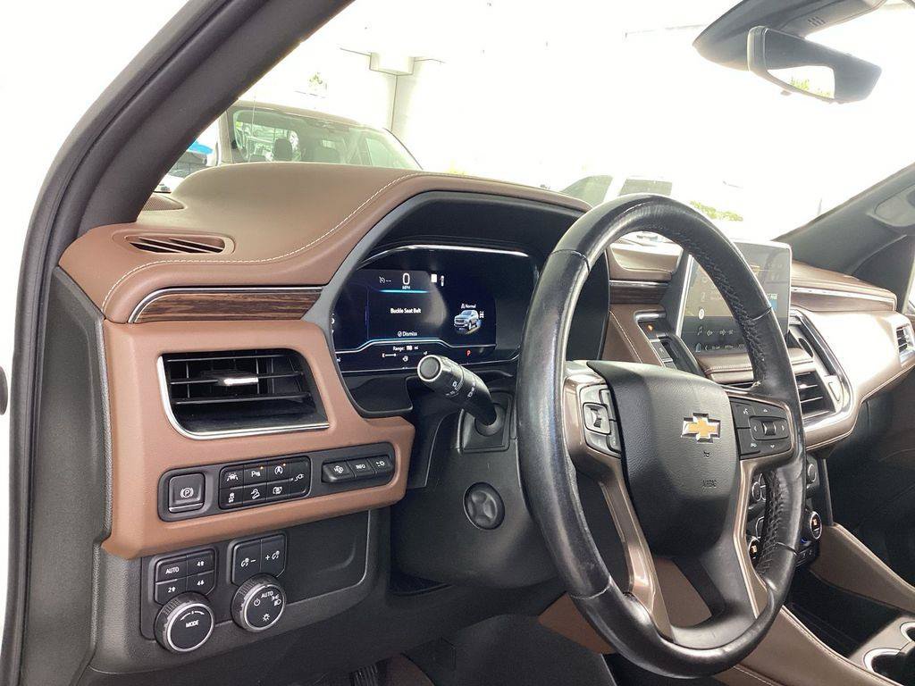 Used 2022 Chevrolet Tahoe High Country AWD/4WD image 10