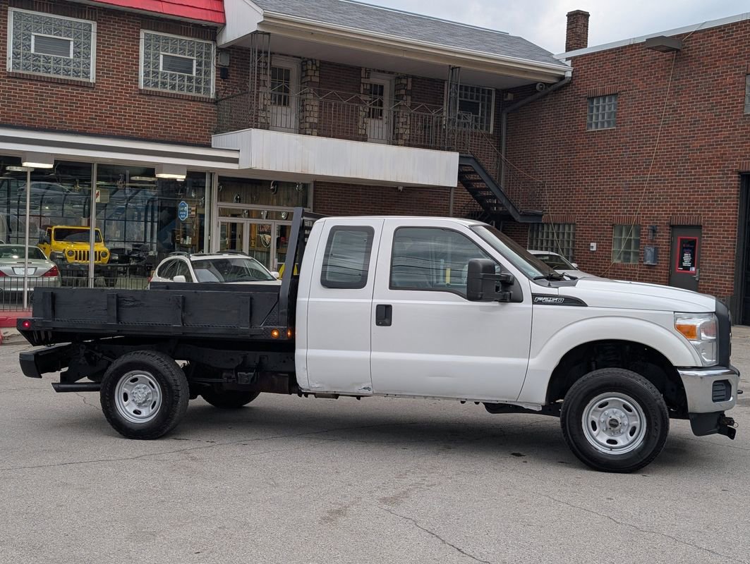 Used 2014 Ford F250 XL w/ XL Value Package image 4