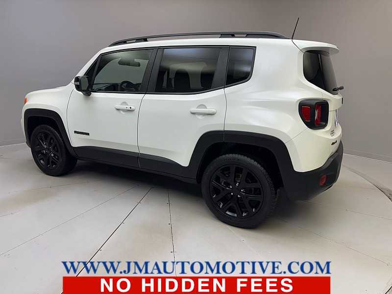 Used 2022 Jeep Renegade Altitude image 3