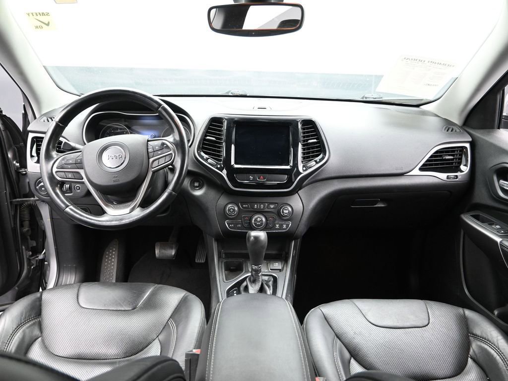 Used 2019 Jeep Cherokee Limited image 13