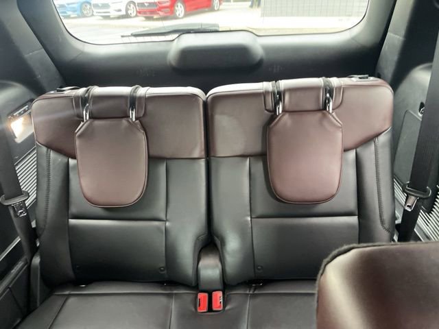 Used 2022 Ford Explorer Platinum w/ Equipment Group 601A AWD/4WD image 23