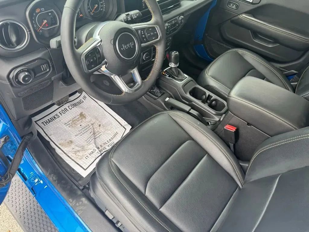 Used 2024 Jeep Wrangler Sahara w/ Technology Group image 12