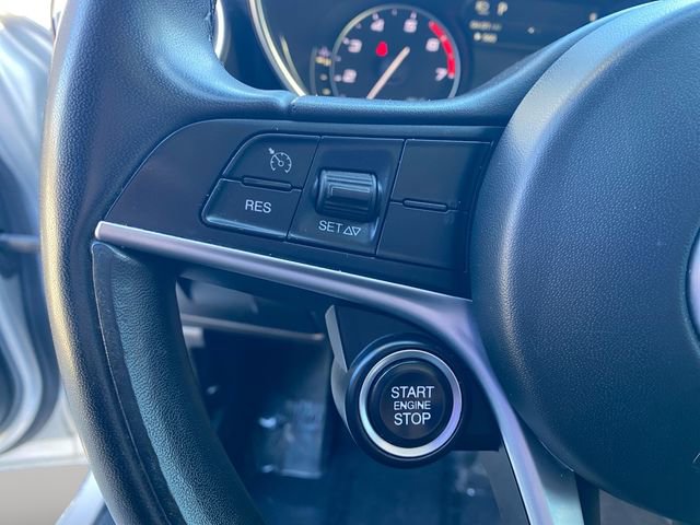 Used 2017 Alfa Romeo Giulia AWD w/ Sport Appearance Package image 19
