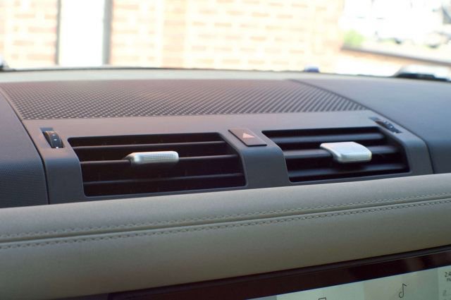 Used 2022 Land Rover Defender 90 S image 33