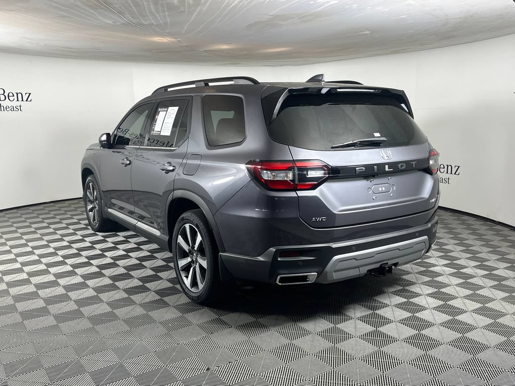 Used 2023 Honda Pilot Elite image 5