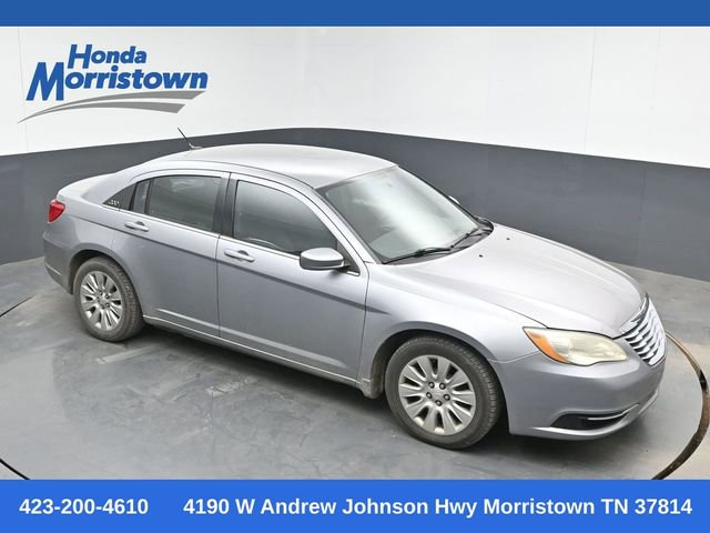Used 2013 Chrysler 200 LX image 1