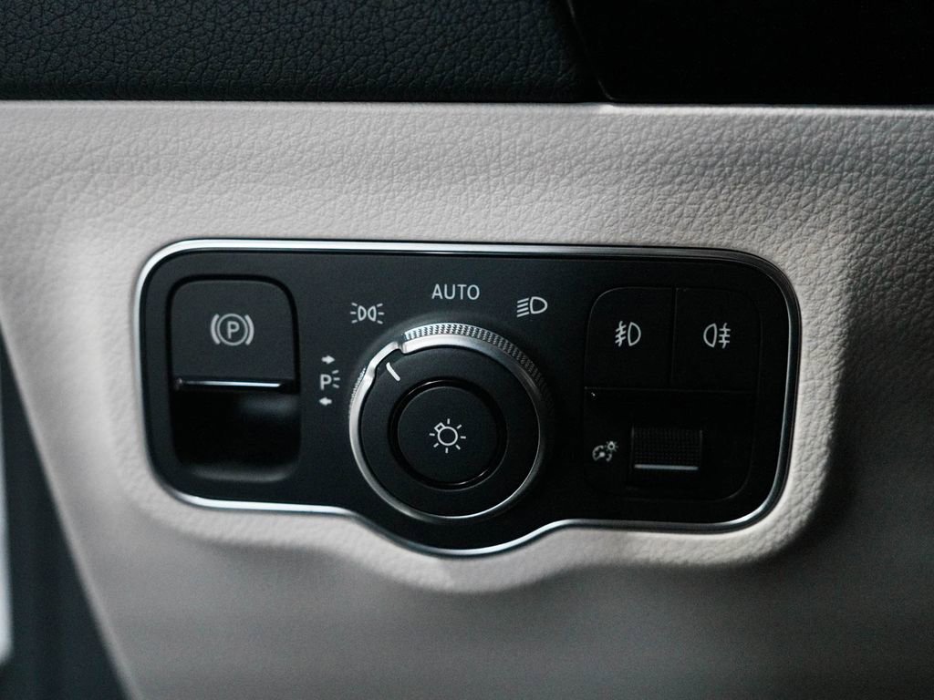 Used 2023 Mercedes-Benz GLA 250 4MATIC image 20
