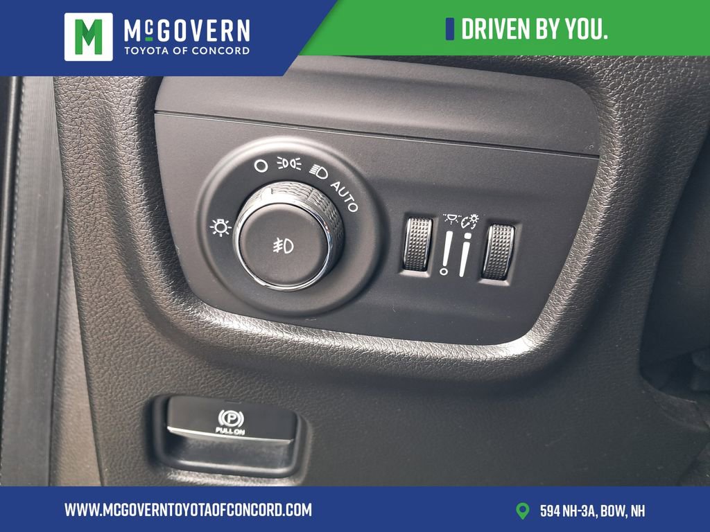 Used 2021 Jeep Grand Cherokee L Limited AWD/4WD image 34