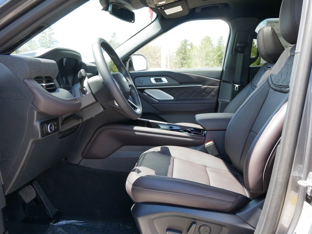New 2026 Ford Explorer Platinum AWD/4WD image 10