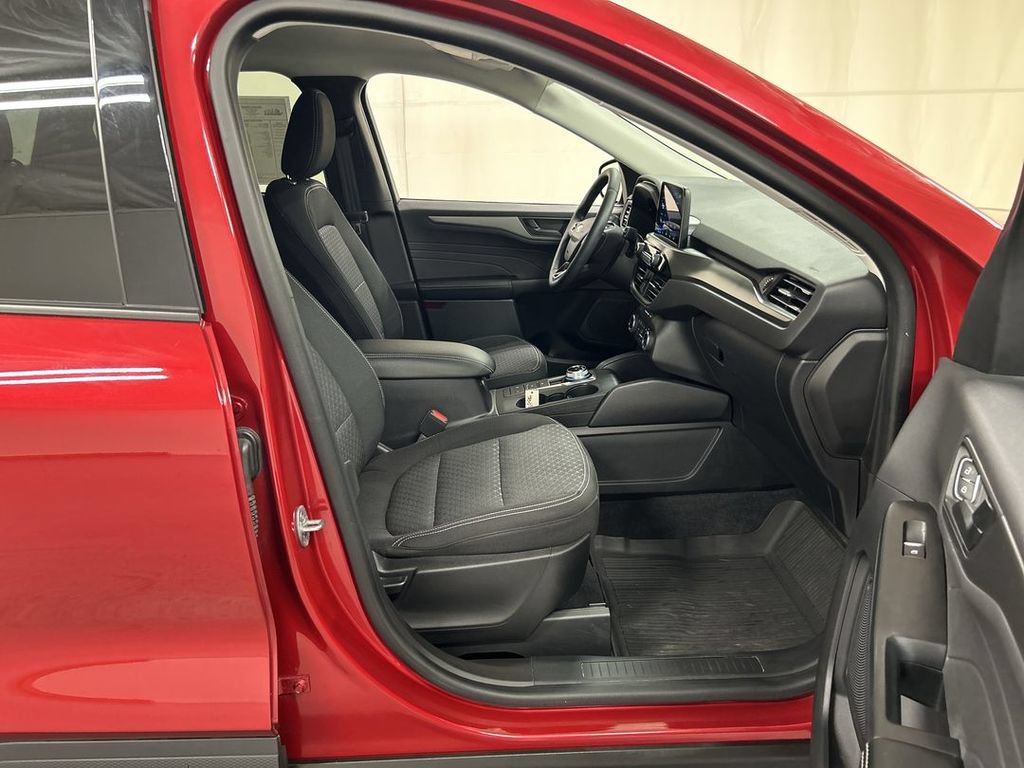 Used 2023 Ford Escape Active AWD/4WD image 22