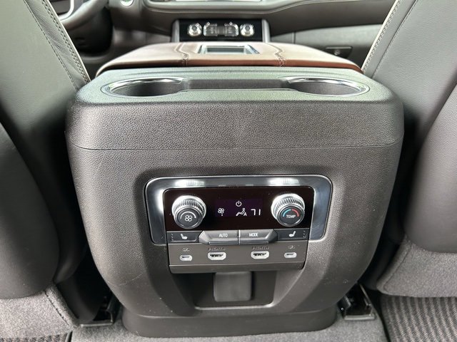 Used 2024 GMC Yukon XL Denali Ultimate image 25