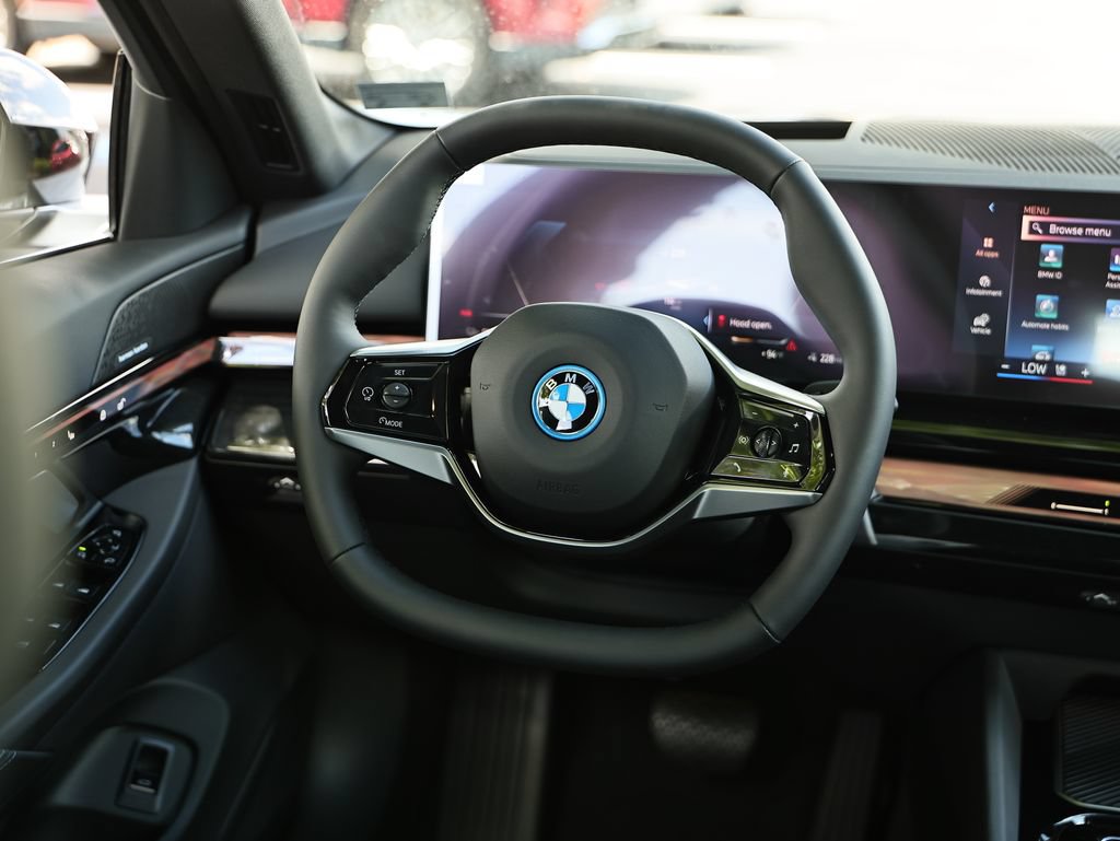 New 2027 BMW i5 xDrive40 w/ Premium Package AWD/4WD image 29