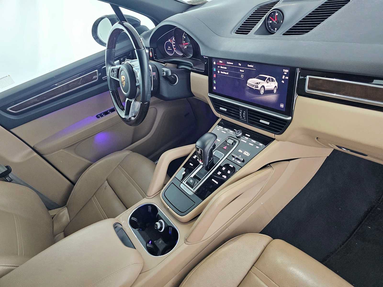 Used 2023 Porsche Cayenne Platinum Edition AWD/4WD image 11