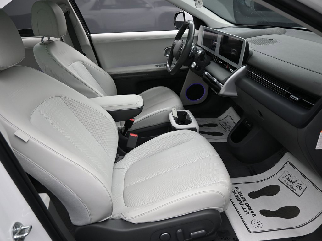 Used 2024 Hyundai Ioniq 5 Limited image 35