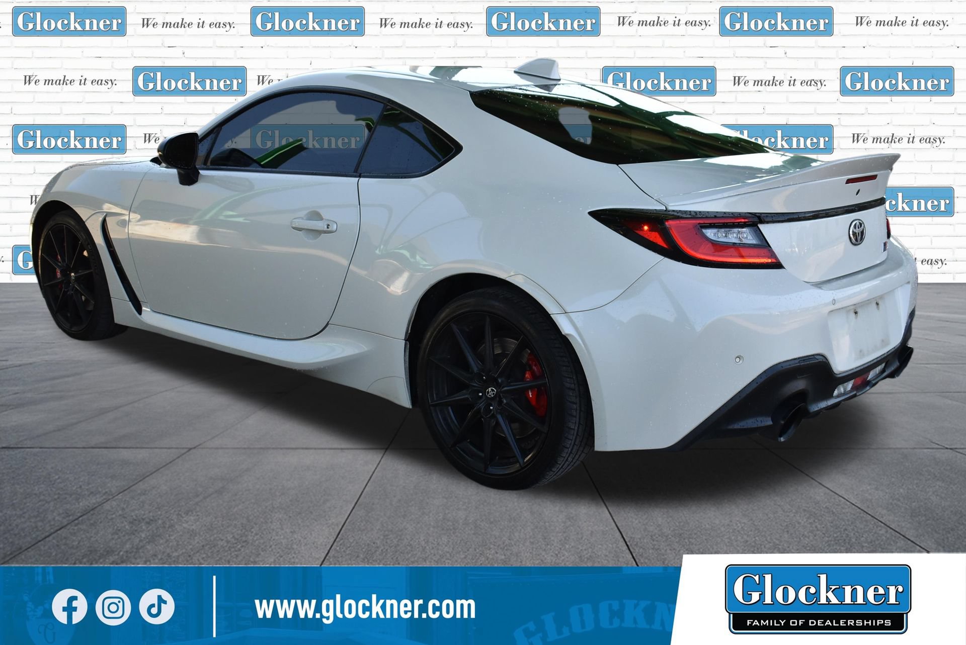 Used 2025 Toyota GR86 Premium w/ Performance Package RWD image 8