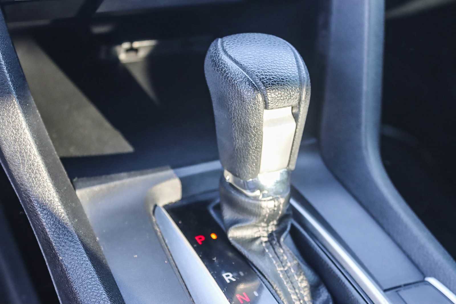 Used 2018 Honda Civic EX image 19