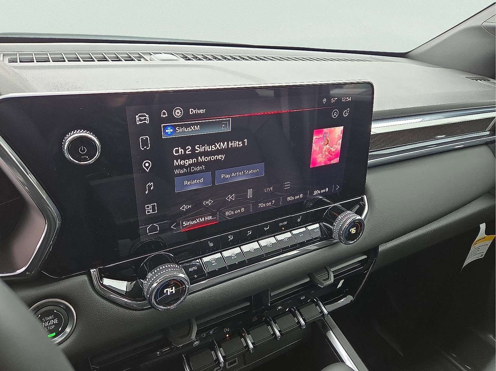 Used 2025 GMC Canyon Elevation w/ Convenience Package image 15