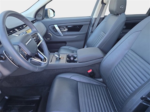 Used 2025 Land Rover Discovery Sport S image 18