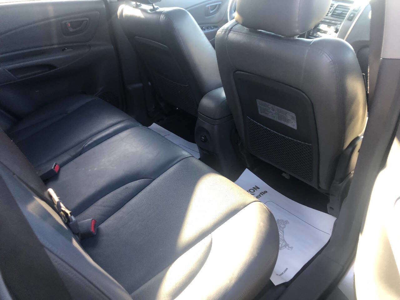 Used 2005 Hyundai Tucson LX image 5