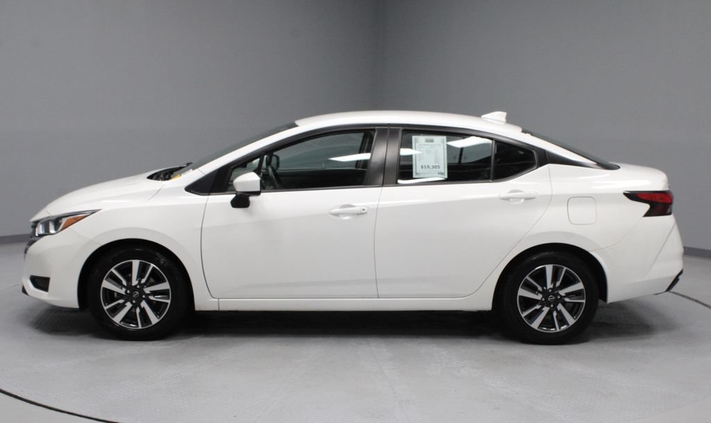 Certified 2024 Nissan Versa SV FWD image 7