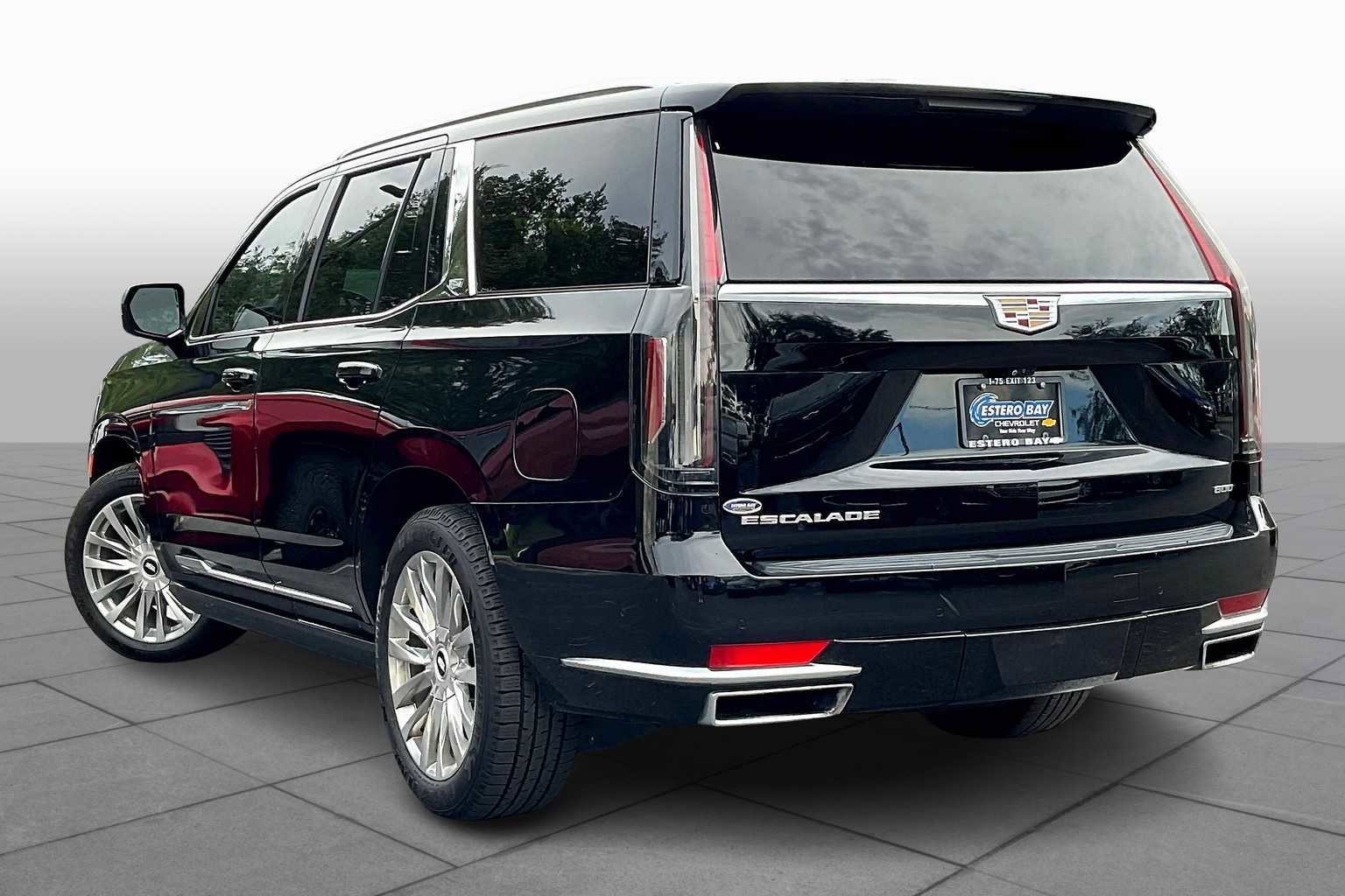 Used 2021 Cadillac Escalade Premium Luxury w/ Driver Assist Tech Package image 11