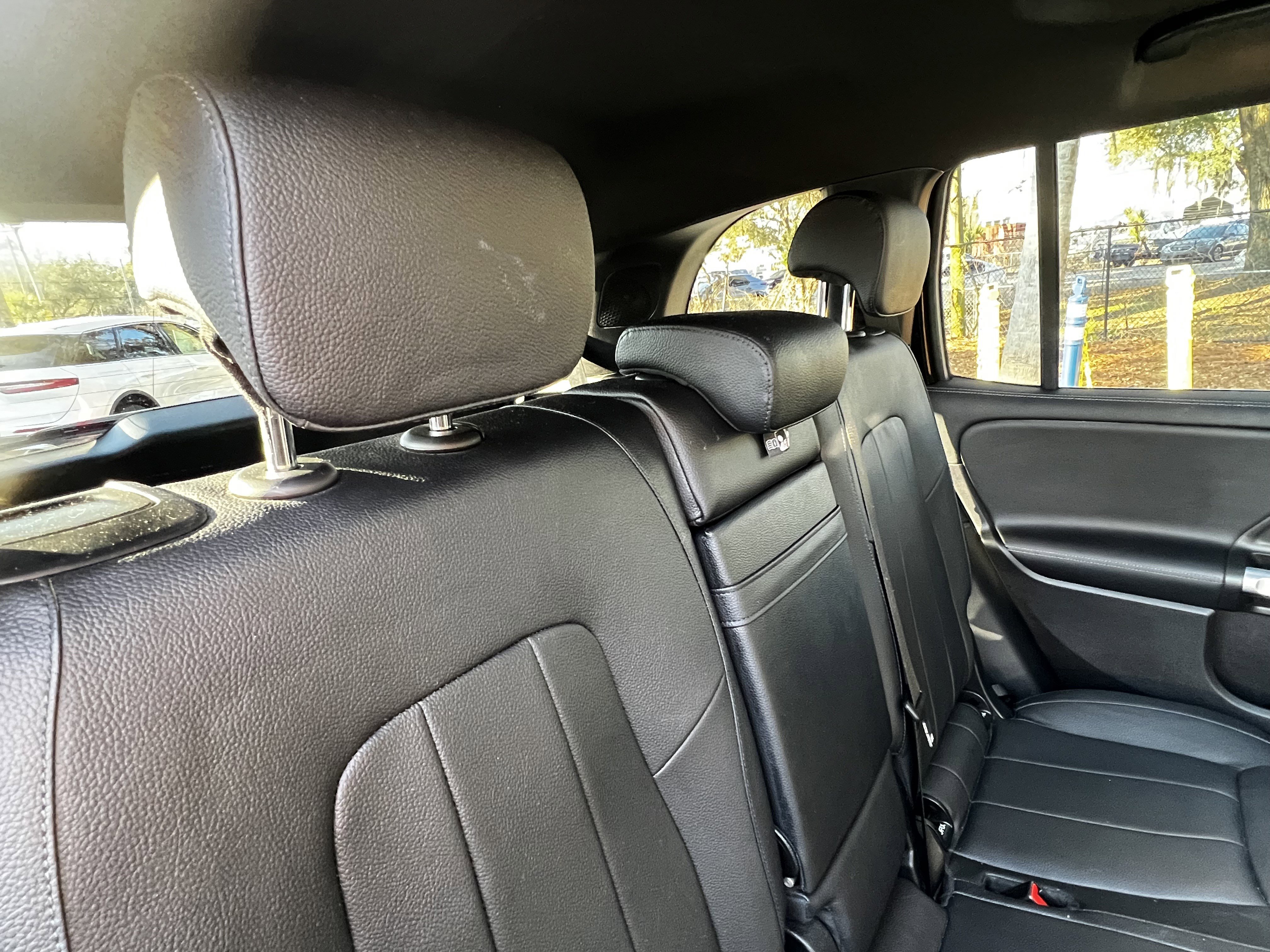 Used 2021 Mercedes-Benz GLB 250 image 43