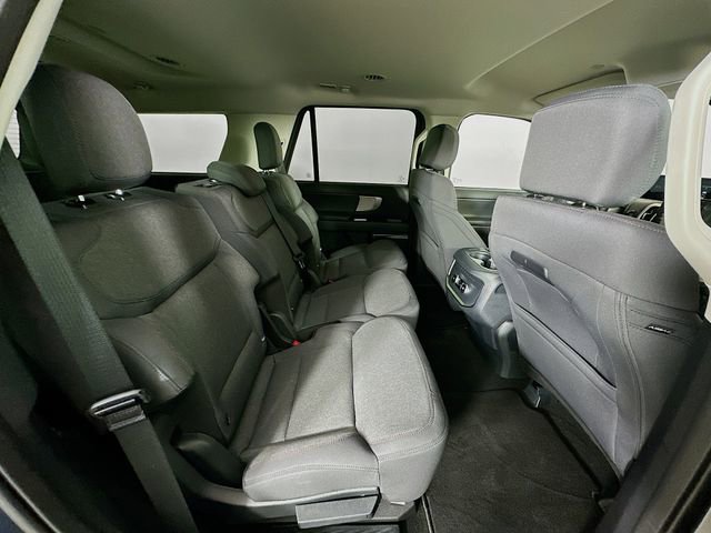 New 2025 Ford Expedition Active image 27