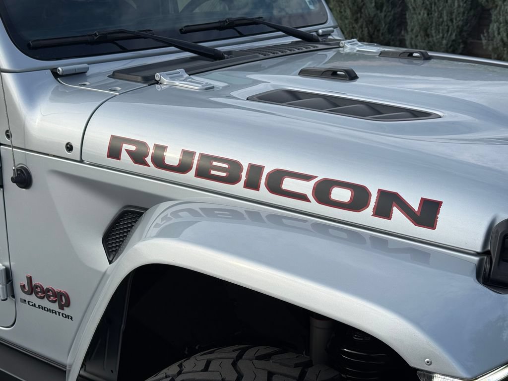 Used 2023 Jeep Gladiator Rubicon w/ Trailer Tow Package AWD/4WD image 16