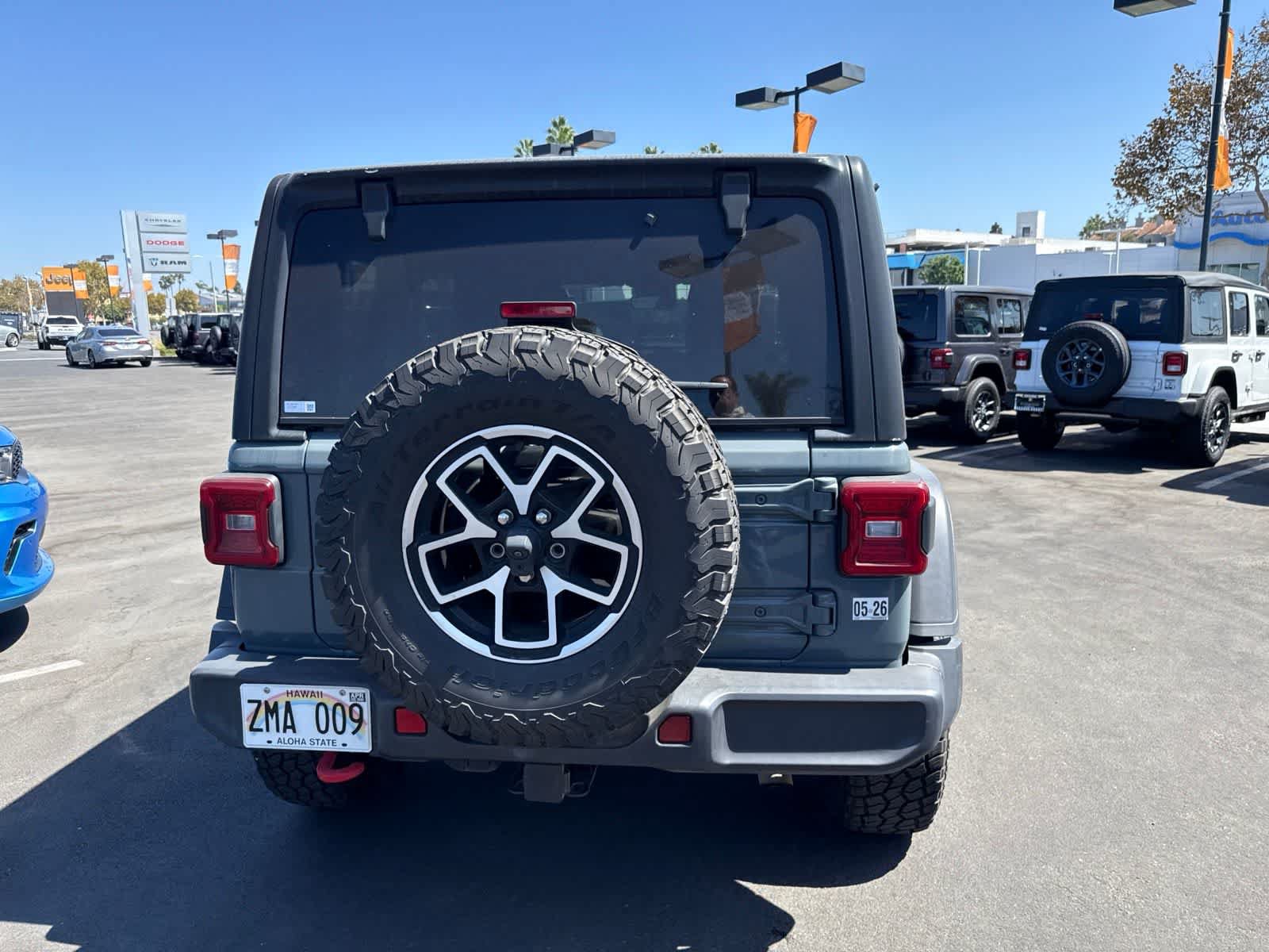 Used 2024 Jeep Wrangler Unlimited Rubicon AWD/4WD image 17